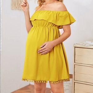 Yellow maternity dress💛